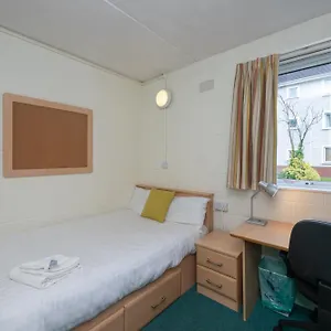 Castlewhite - Ucc Summer Beds Apartamento